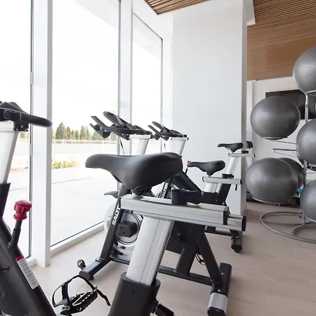Global Properties, Con Vistas Al Mar, 2 Terrazas Y Piscina En Apartman *